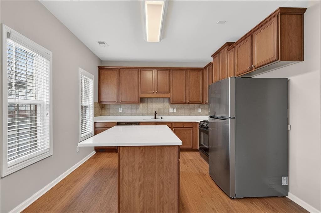 2 bedroom, 3 bathroom, 1,552 sq ft townhouse for sale at 1186 Lake Point Way, Suwanee, GA 30024 — photo 7