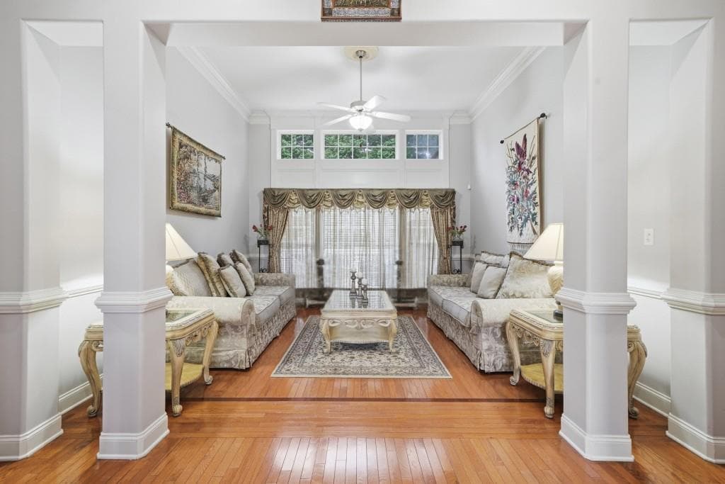 6 bedroom, 5 bathroom, 6,592 sq ft single family residence for sale at 813 Black Diamond Drive, Mcdonough, GA 30253 — photo 4
