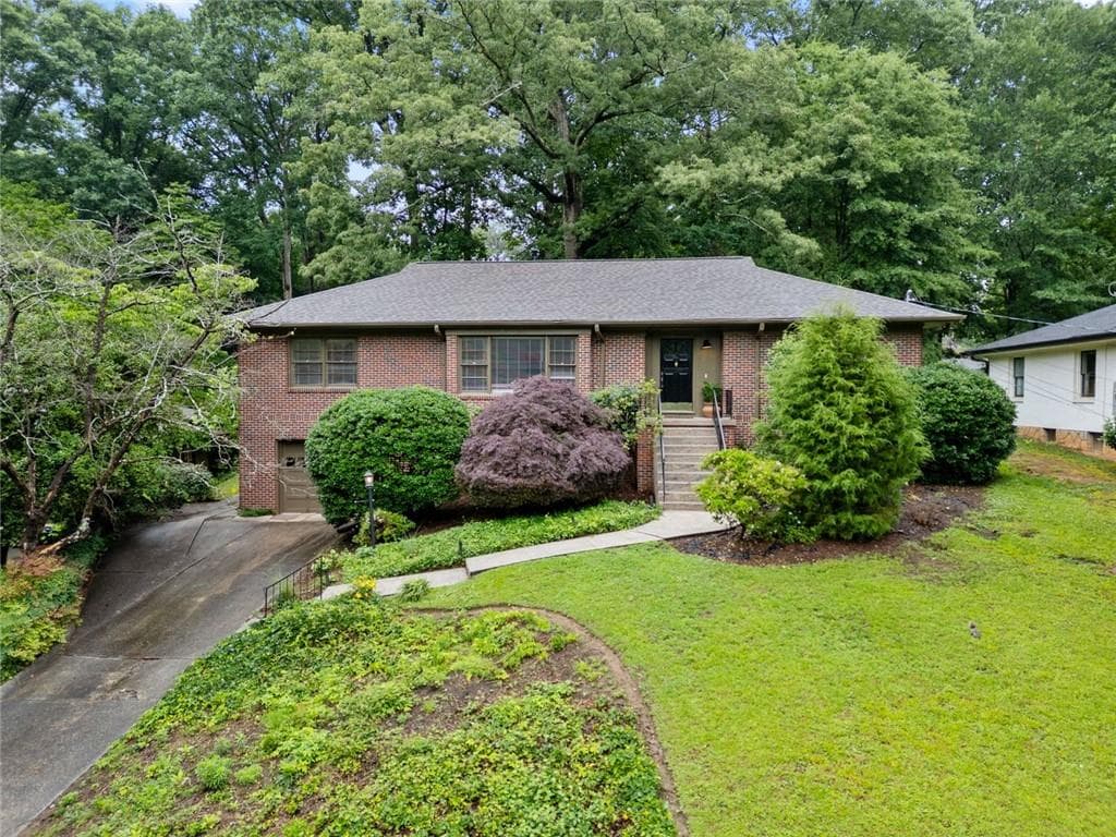 647 Willivee Drive, Decatur, GA 30033 — most recent listing photo