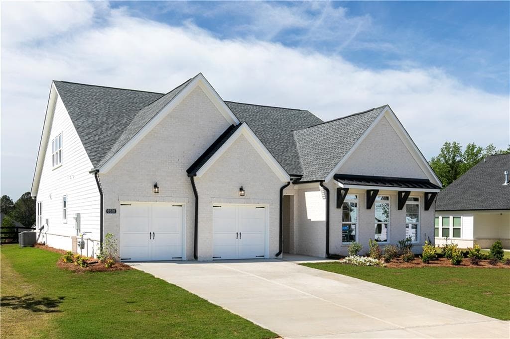 4 bedroom, 4 bathroom, 3,046 sq ft single family residence for sale at 6520 Wallace Farms Drive, Cumming, GA 30028 — photo 3