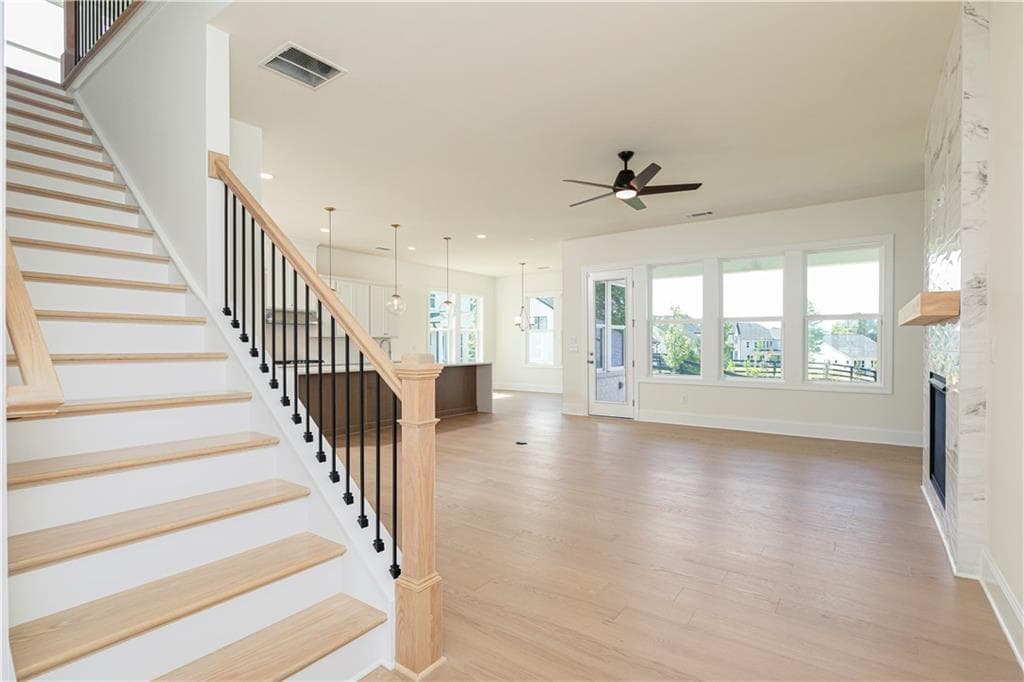 4 bedroom, 4 bathroom, 3,046 sq ft single family residence for sale at 6520 Wallace Farms Drive, Cumming, GA 30028 — photo 7