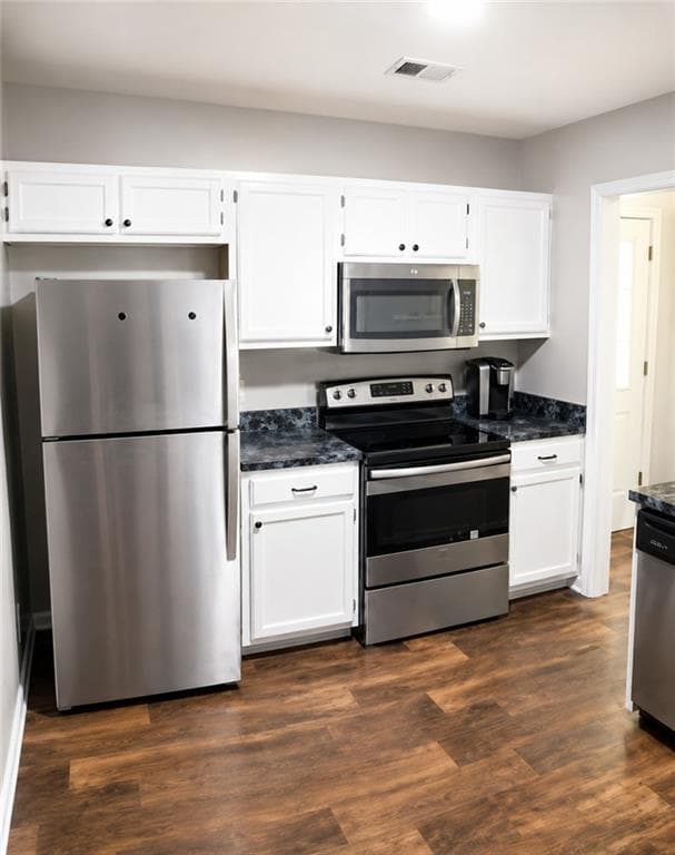 3 bedroom, 2 bathroom, 1,115 sq ft single family residence under contract at 275 Southern Trace Way, Rockmart, GA 30153 — photo 4
