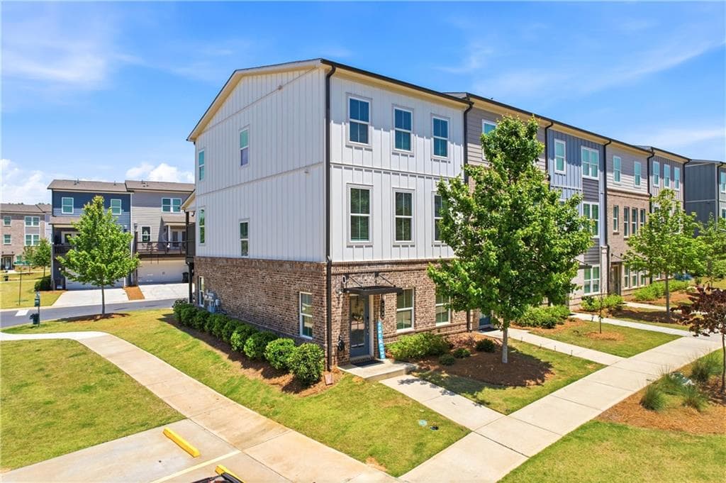 500 Hardy Drive, Acworth, GA 30102 — most recent listing photo