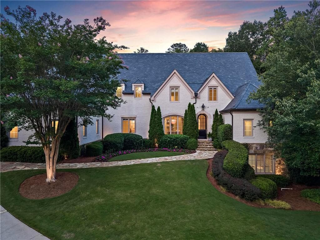 6 bedroom, 8 bathroom, 7,894 sq ft single family residence sold at 4211 Whitestone Place, Atlanta, GA 30327