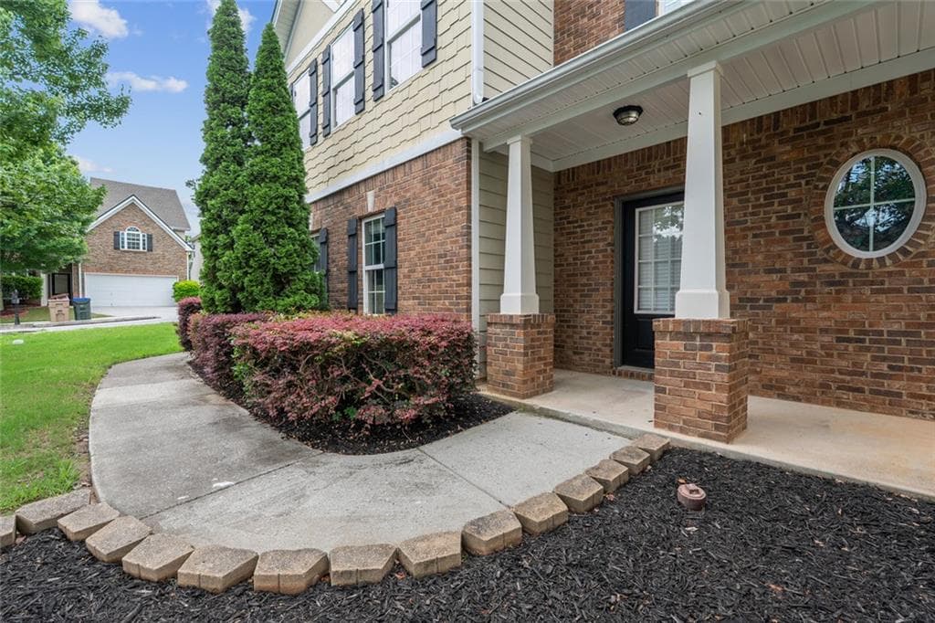 5 bedroom, 4 bathroom, 2,931 sq ft single family residence for rent at 2148 Splitrail Trail, Buford, GA 30519 for $2,800 a month — photo 3