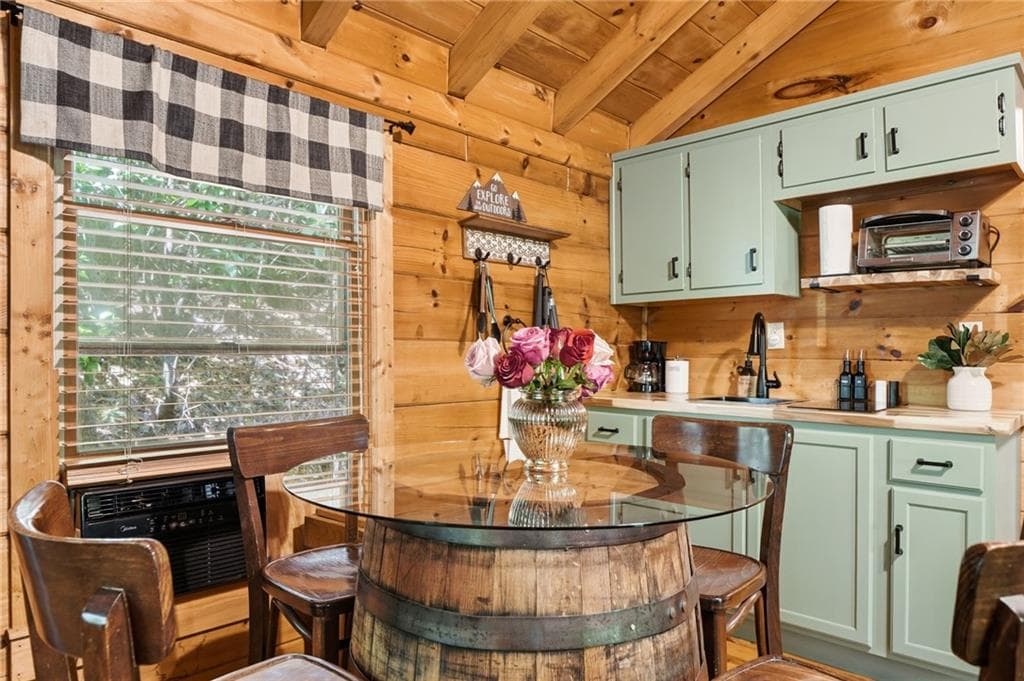 1 bedroom, 1 bathroom, 396 sq ft single family residence for sale at 37 Dean Court, Blue Ridge, GA 30513 — photo 7