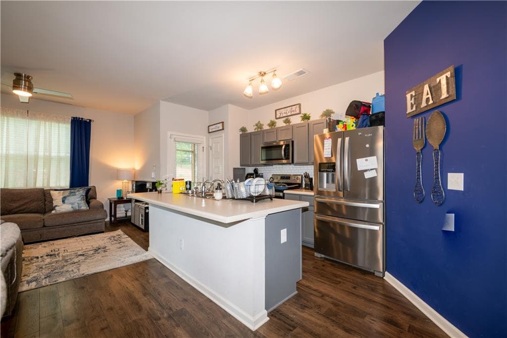 3 bedroom, 3 bathroom, 1,461 sq ft townhouse for sale at 6302 Rockaway Road, Atlanta, GA 30349 — photo 5