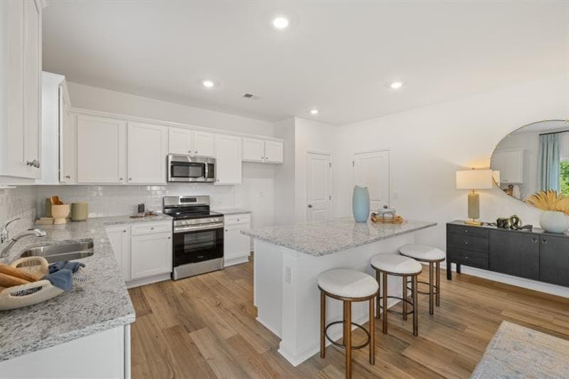 4 bedroom, 4 bathroom, 2,519 sq ft single family residence for rent at 465 Madison Lakeview Drive, Acworth, GA 30102 for $2,900 a month — photo 9