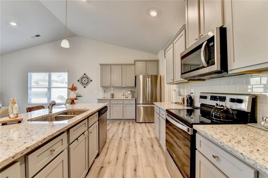 4 bedroom, 3 bathroom, 2,183 sq ft single family residence for sale at 149 Peachwood Lane, Homer, GA 30547 — photo 8
