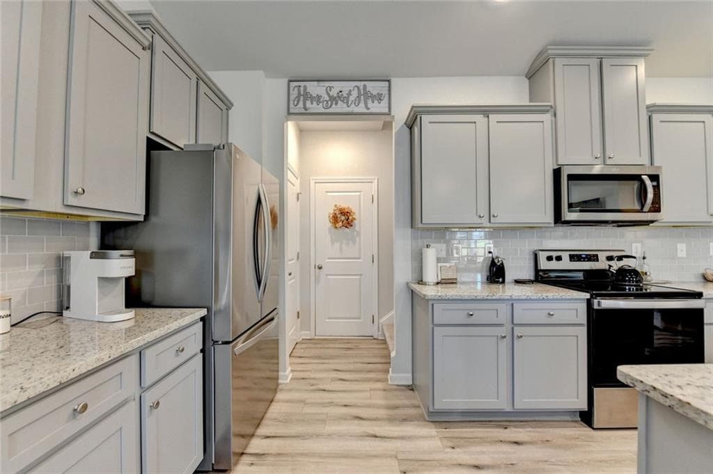 4 bedroom, 3 bathroom, 2,183 sq ft single family residence for sale at 149 Peachwood Lane, Homer, GA 30547 — photo 9