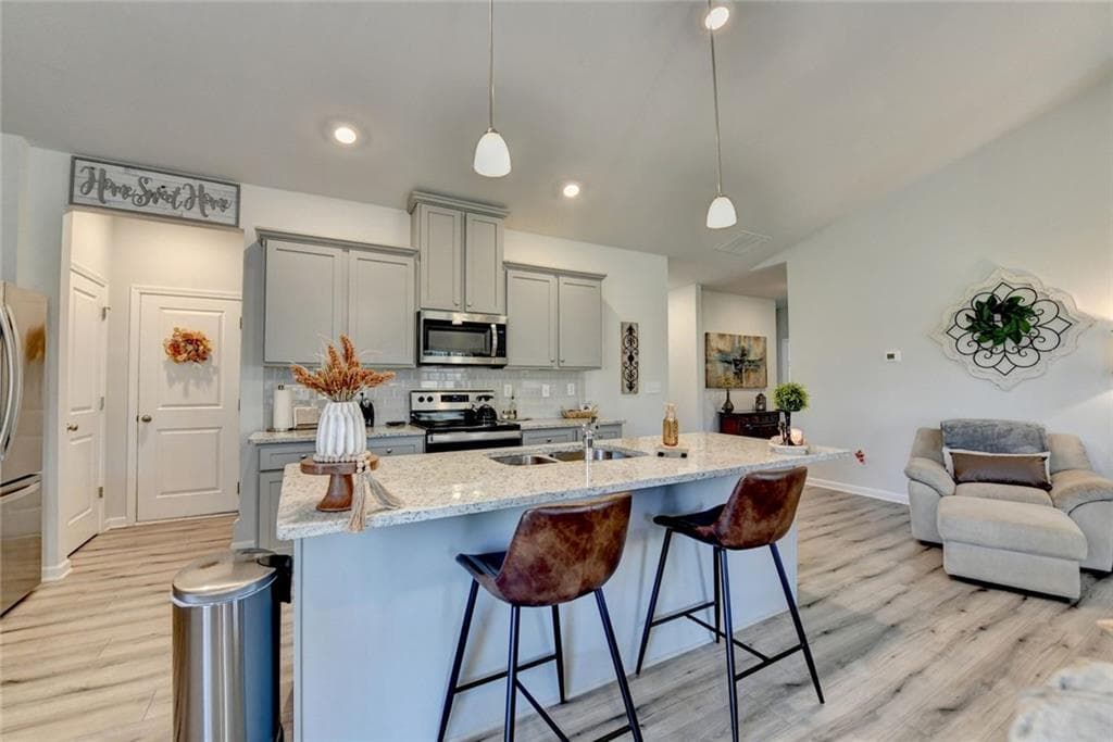 4 bedroom, 3 bathroom, 2,183 sq ft single family residence for sale at 149 Peachwood Lane, Homer, GA 30547 — photo 10