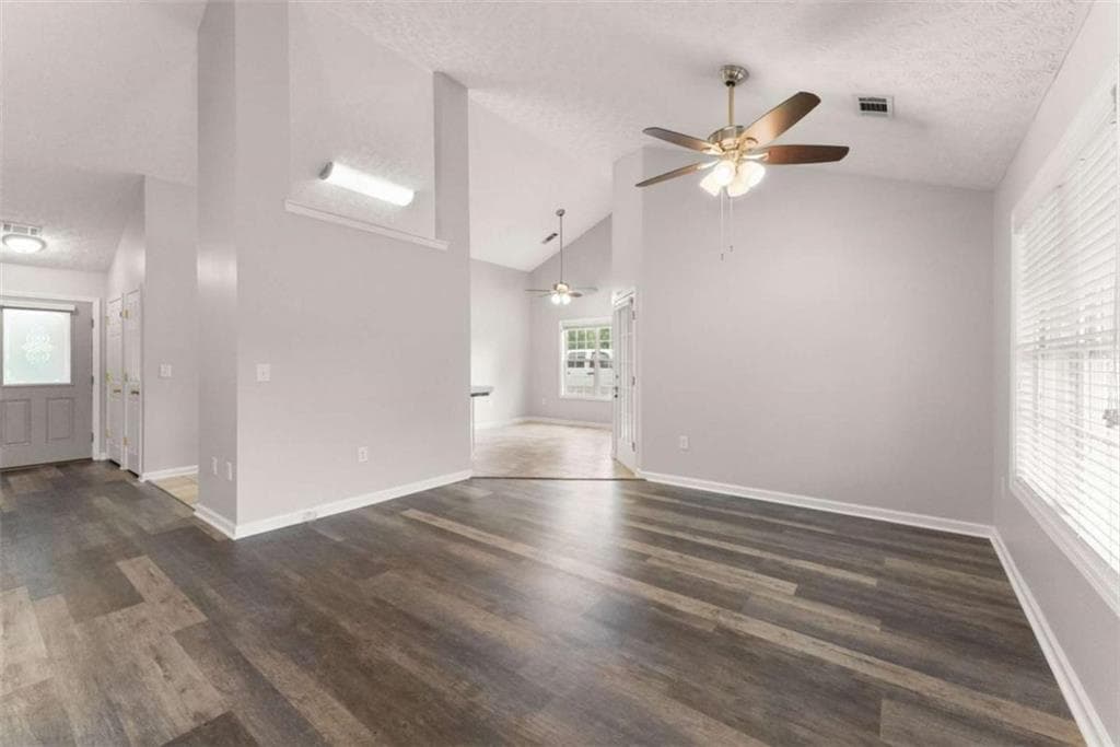 4 bedroom, 2 bathroom, 1,935 sq ft single family residence under contract at 130 Meadow Creek Drive, Jefferson, GA 30549 — photo 8