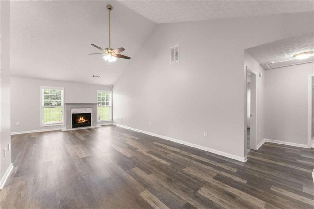 4 bedroom, 2 bathroom, 1,935 sq ft single family residence under contract at 130 Meadow Creek Drive, Jefferson, GA 30549 — photo 9