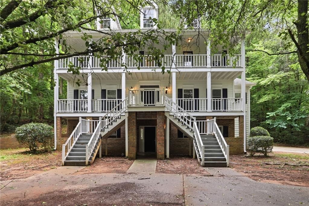 3 bedroom, 3 bathroom, 2,916 sq ft single family residence for sale at 104 Ashland Trail, Tyrone, GA 30290