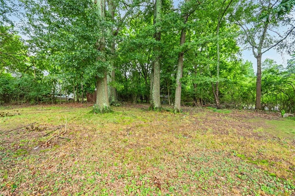 3 bedroom, 2 bathroom, 1,428 sq ft single family residence for sale at 5361 N Main Street, Acworth, GA 30101 — photo 5