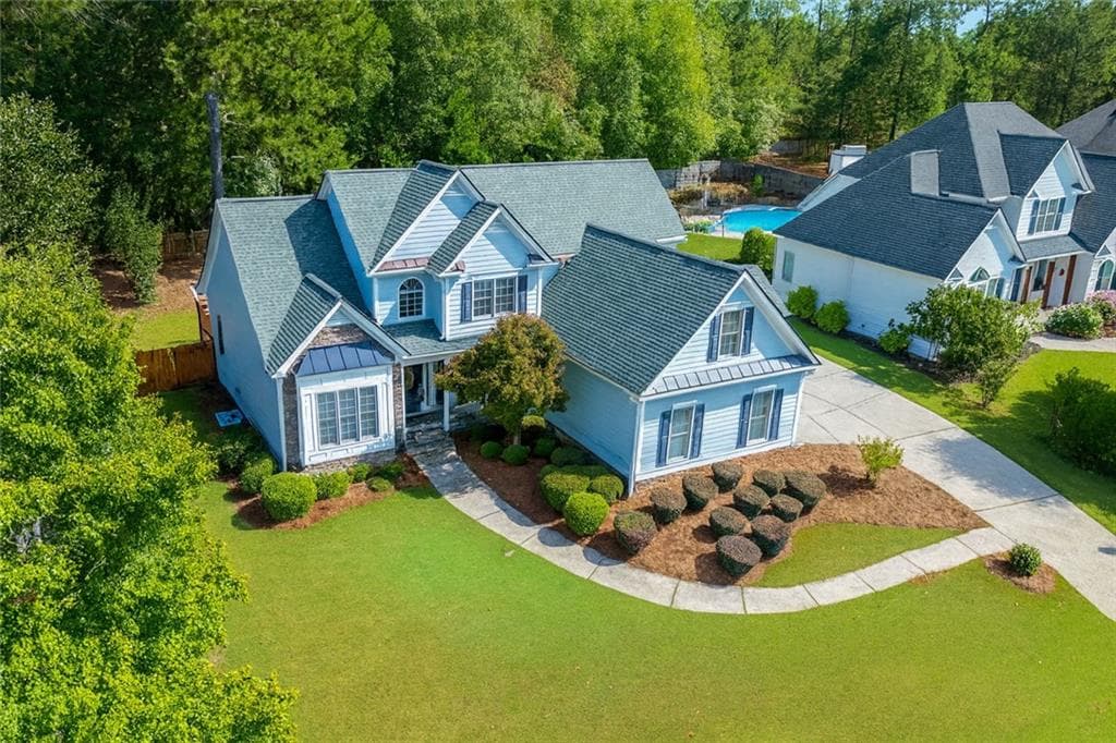 4 bedroom, 3 bathroom, 2,978 sq ft single family residence under contract at 2014 Hubbard Court, Villa Rica, GA 30180
