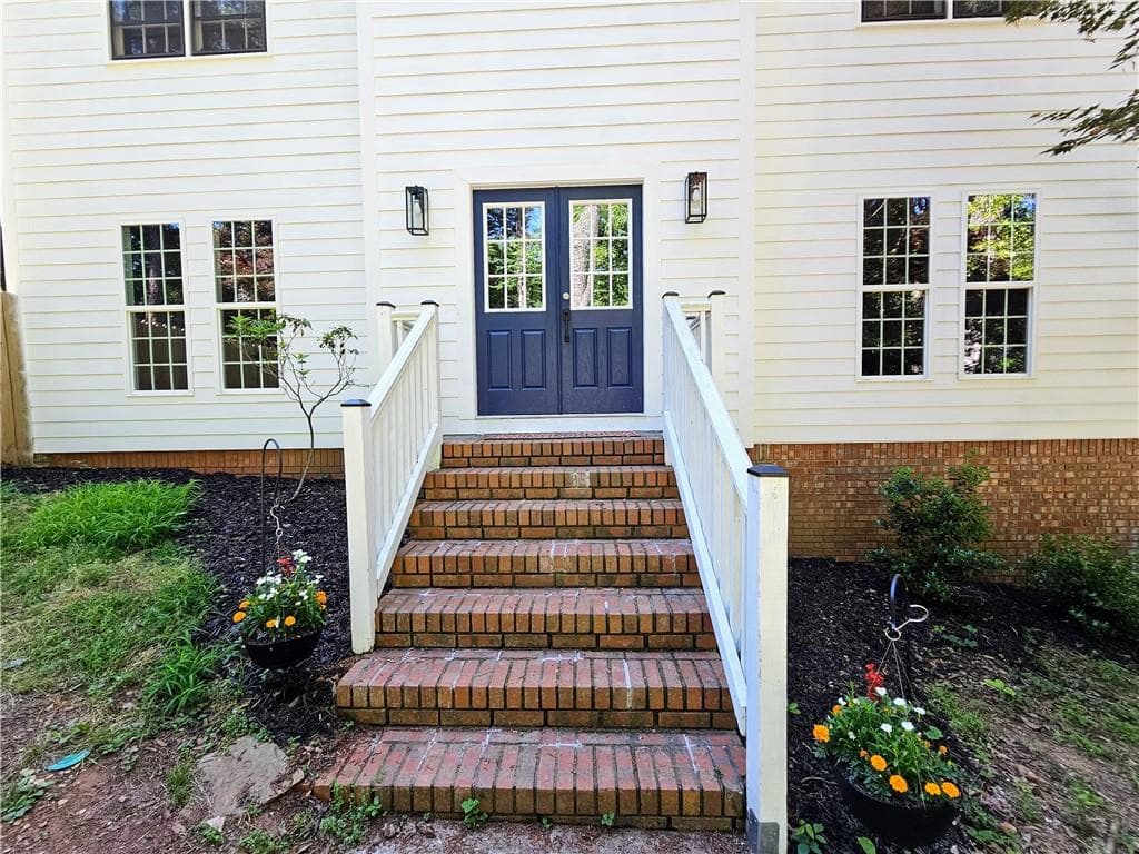 4 bedroom, 3 bathroom, 2,834 sq ft single family residence under contract at 225 NACOOCHEE Drive, Woodstock, GA 30188 — photo 6