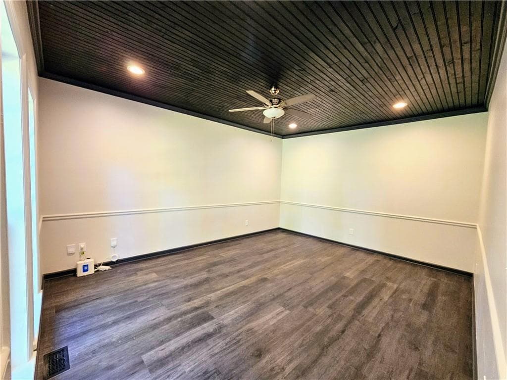 4 bedroom, 3 bathroom, 2,834 sq ft single family residence under contract at 225 NACOOCHEE Drive, Woodstock, GA 30188 — photo 9