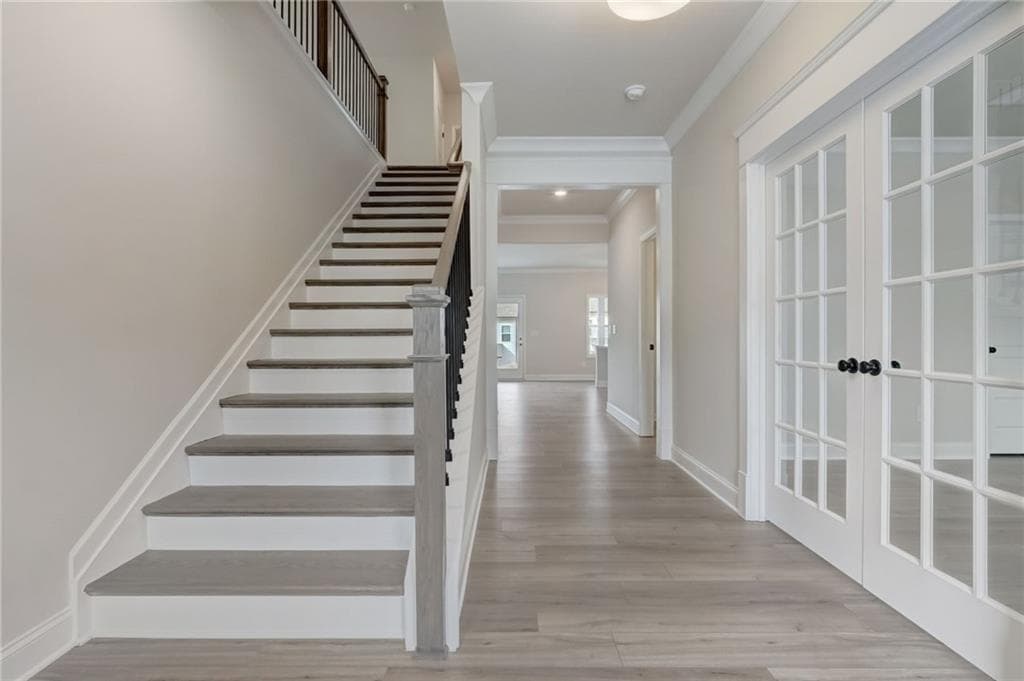 4 bedroom, 4 bathroom, 3,410 sq ft single family residence under contract at 1762 Dover Creek Lane, Lawrenceville, GA 30045 — photo 4