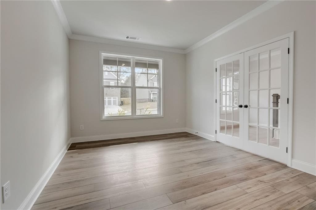 4 bedroom, 4 bathroom, 3,410 sq ft single family residence under contract at 1762 Dover Creek Lane, Lawrenceville, GA 30045 — photo 7