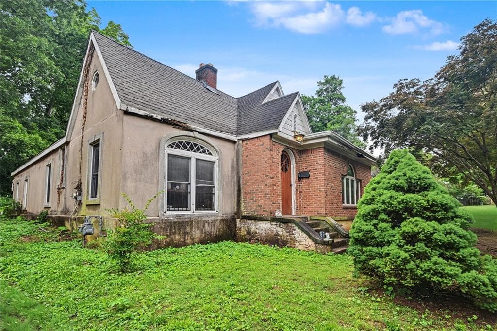 425 Page Avenue, Atlanta, GA 30307 — most recent listing photo