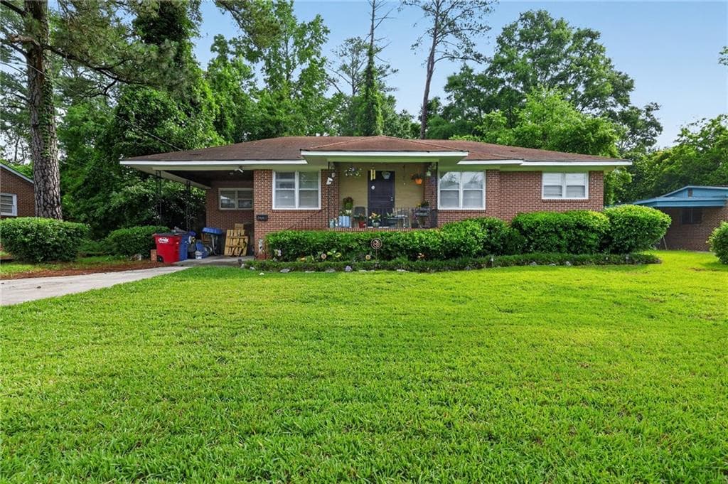 3 bedroom, 2 bathroom, 1,563 sq ft single family residence for sale at 1819 Canterbury Road, Macon, GA 31206