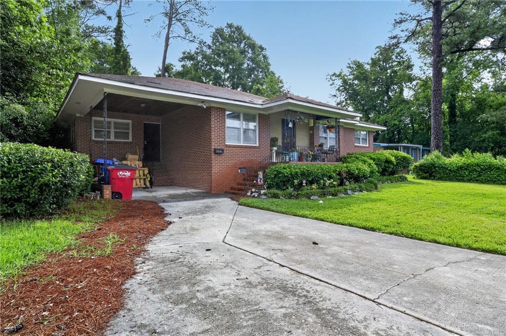 3 bedroom, 2 bathroom, 1,563 sq ft single family residence for sale at 1819 Canterbury Road, Macon, GA 31206 — photo 4