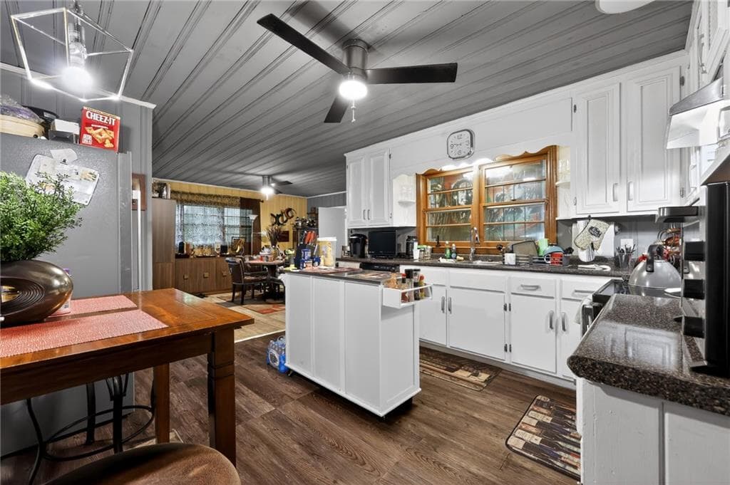 3 bedroom, 2 bathroom, 1,563 sq ft single family residence for sale at 1819 Canterbury Road, Macon, GA 31206 — photo 10