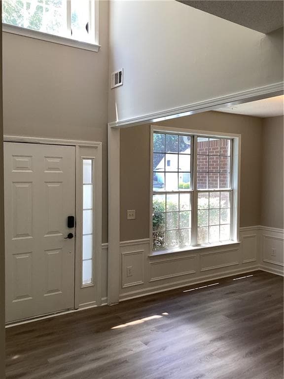 4 bedroom, 3 bathroom, 2,369 sq ft single family residence for rent at 550 Ashland Parkway, Woodstock, GA 30189 for $2,550 a month — photo 4