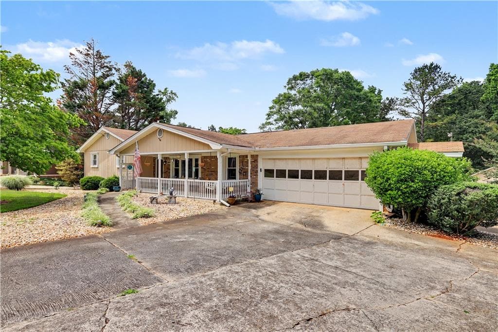 2053 Mozelle Drive, Marietta, GA 30062 — most recent listing photo