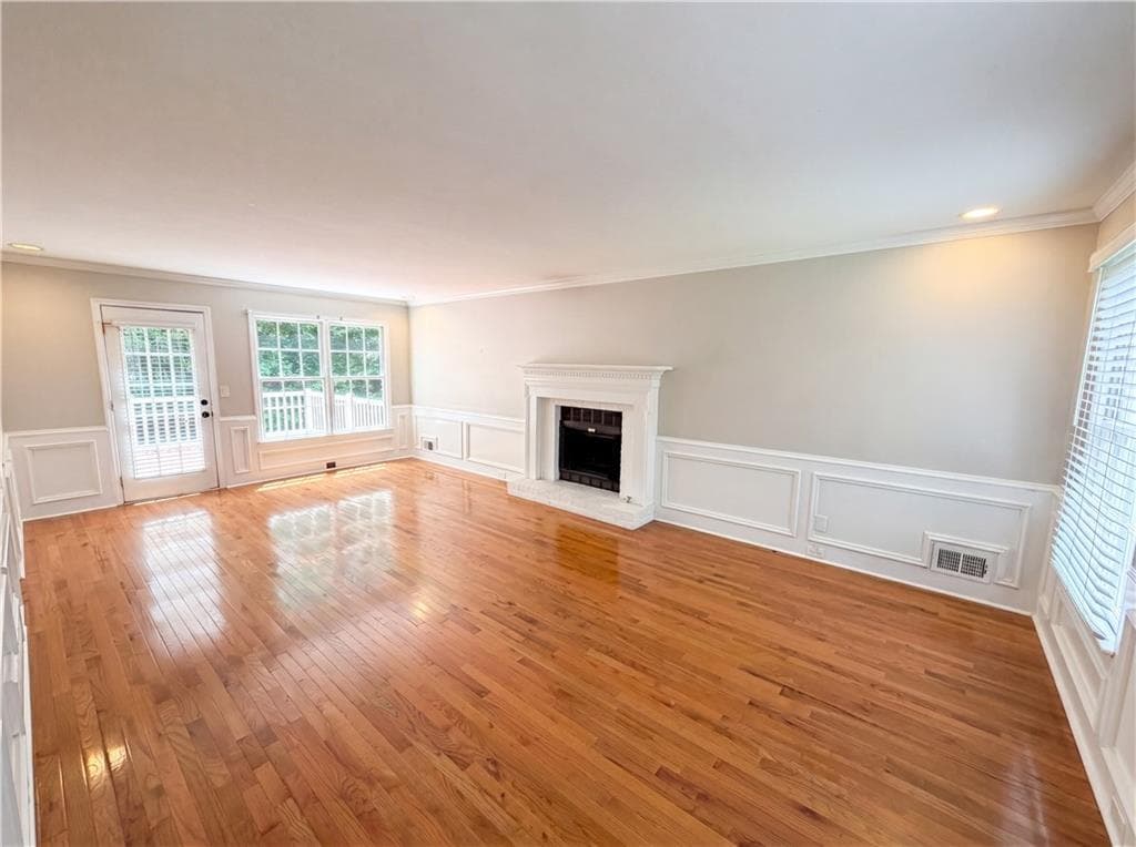 3 bedroom, 3 bathroom, 2,357 sq ft single family residence under contract at 3514 Nettle Lane, Roswell, GA 30075 — photo 3