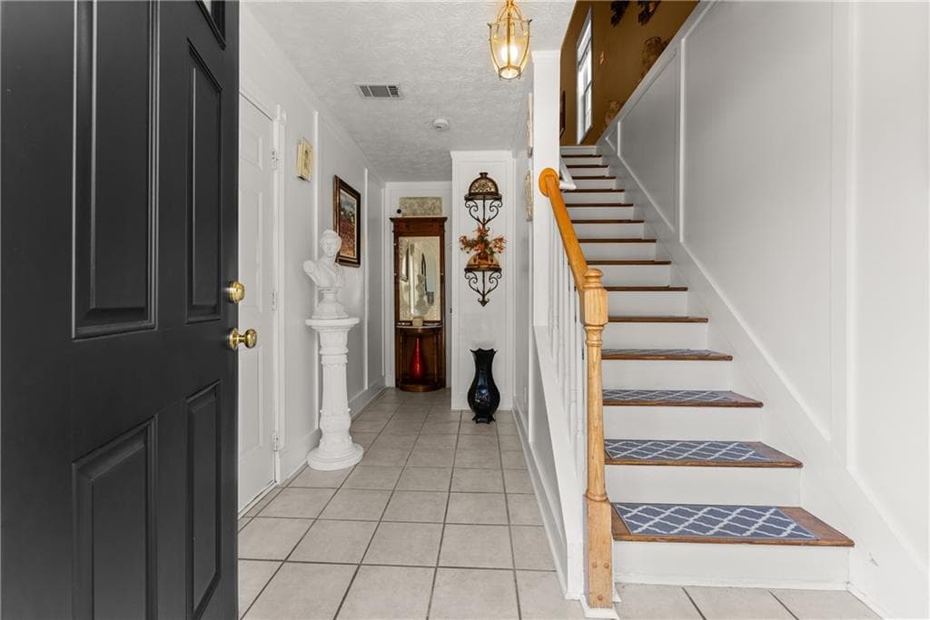 2 bedroom, 3 bathroom, 1,685 sq ft townhouse for sale at 1628 Indian Way, Cumming, GA 30040 — photo 2