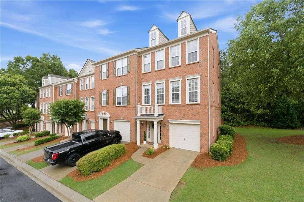 4011 Edgecomb Drive, Roswell, GA 30075 — most recent listing photo