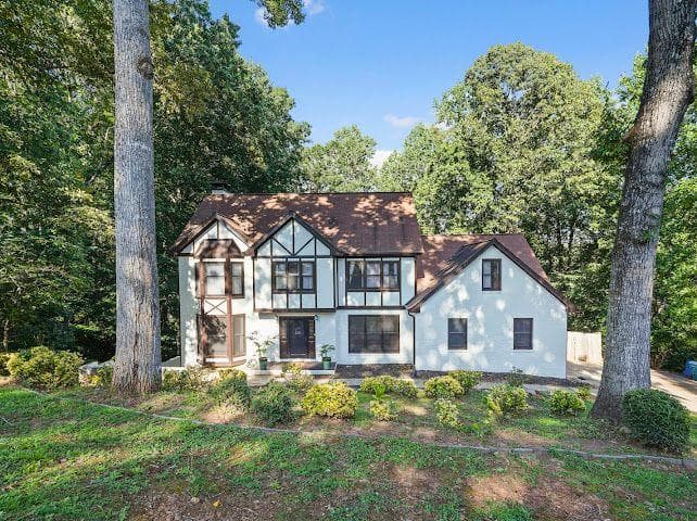 5 bedroom, 4 bathroom, 4,409 sq ft single family residence for sale at 4640 CALLEIGH Way, Snellville, GA 30039