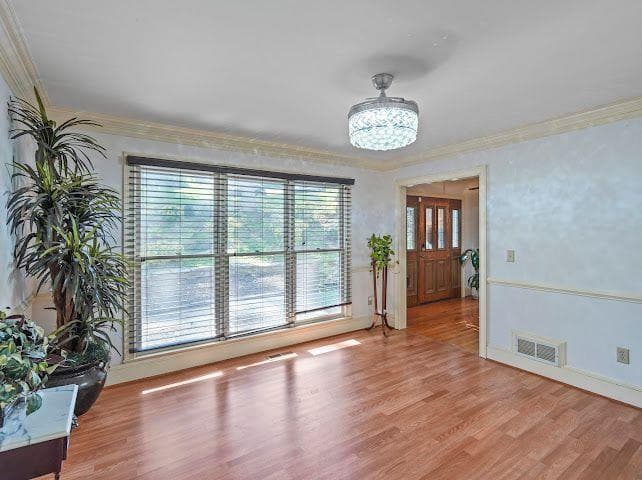 5 bedroom, 4 bathroom, 4,409 sq ft single family residence for sale at 4640 CALLEIGH Way, Snellville, GA 30039 — photo 6