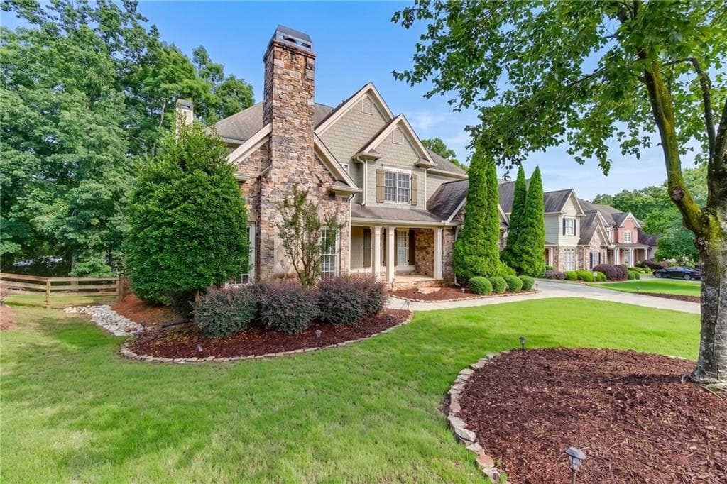 6 bedroom, 6 bathroom, 5,482 sq ft single family residence under contract at 302 Beech Tree Hollow, Sugar Hill, GA 30518 — photo 2
