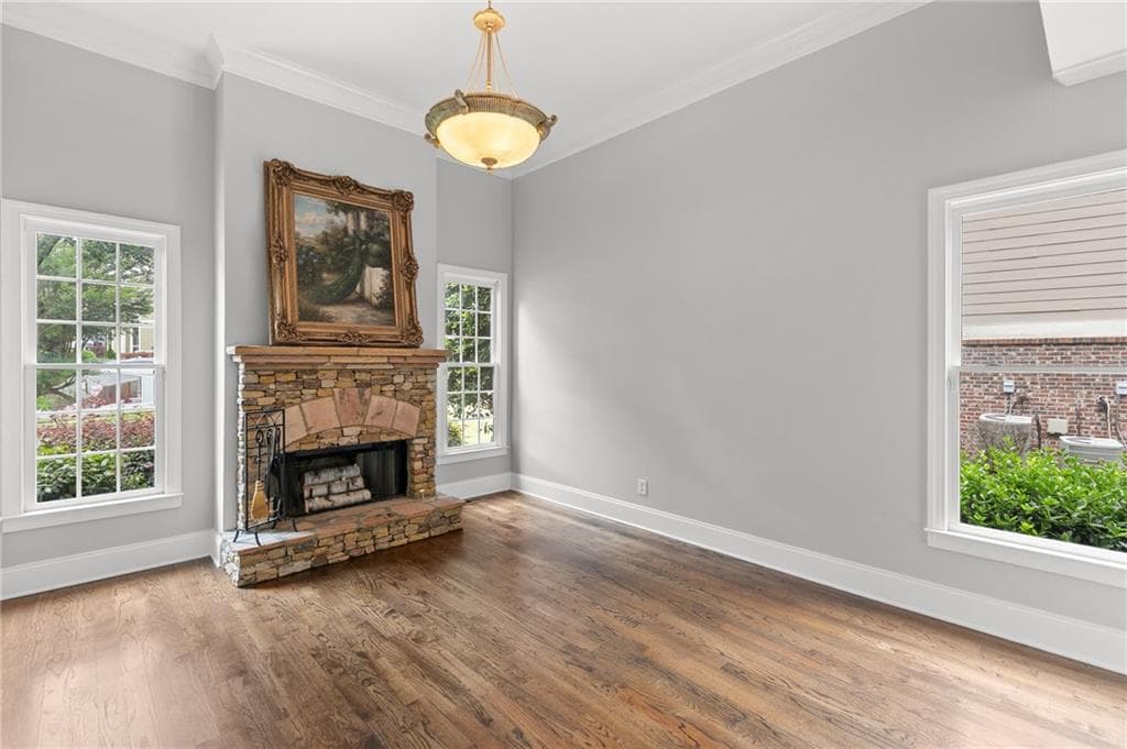6 bedroom, 6 bathroom, 5,482 sq ft single family residence under contract at 302 Beech Tree Hollow, Sugar Hill, GA 30518 — photo 5