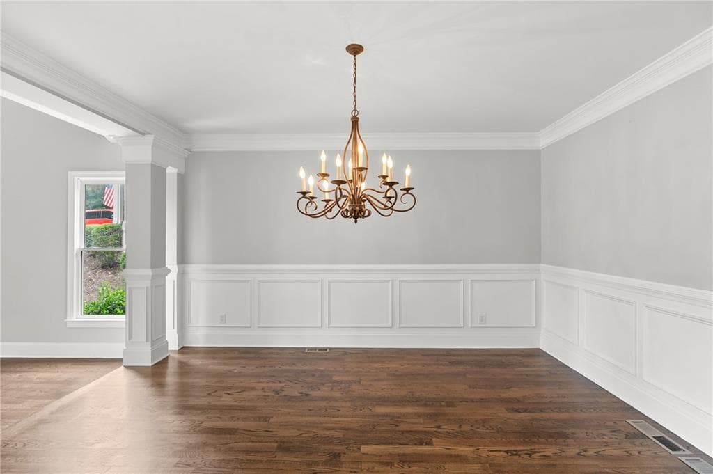 6 bedroom, 6 bathroom, 5,482 sq ft single family residence under contract at 302 Beech Tree Hollow, Sugar Hill, GA 30518 — photo 8