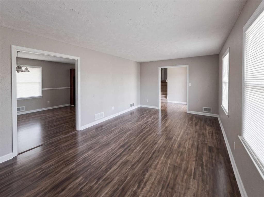 3 bedroom, 2 bathroom, 2,192 sq ft single family residence for sale at 1481 Smokehouse Lane, Stone Mountain, GA 30088 — photo 3