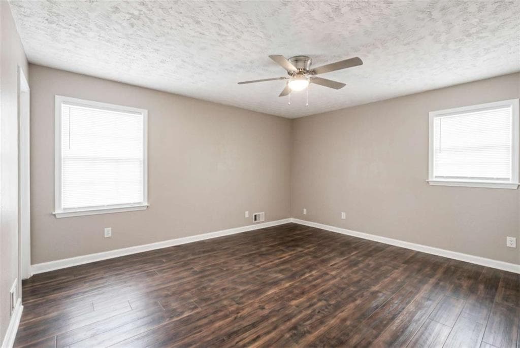 3 bedroom, 2 bathroom, 2,192 sq ft single family residence for sale at 1481 Smokehouse Lane, Stone Mountain, GA 30088 — photo 7