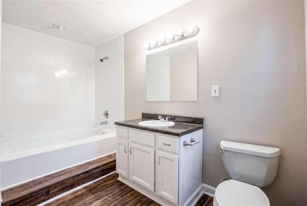 3 bedroom, 2 bathroom, 2,192 sq ft single family residence for sale at 1481 Smokehouse Lane, Stone Mountain, GA 30088 — photo 9