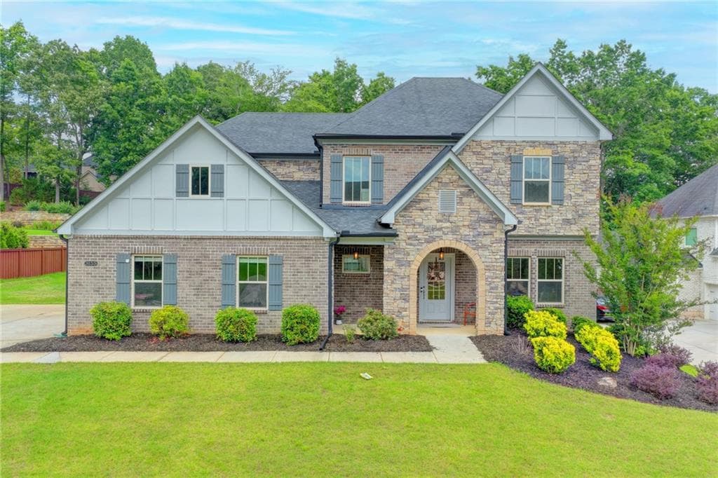 5 bedroom, 4 bathroom, 4,077 sq ft single family residence sold at 3155 Scarlet Oak Pass, Cumming, GA 30041