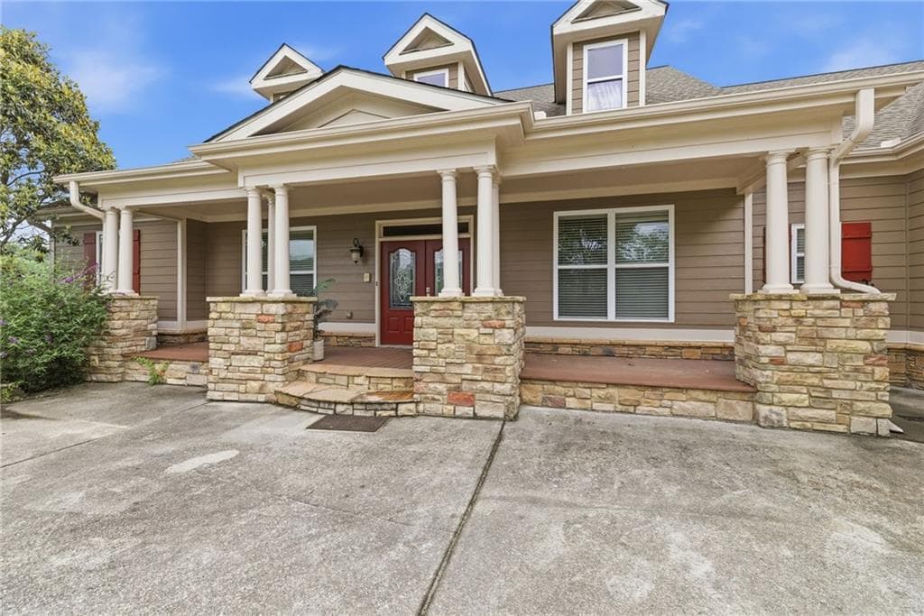 5 bedroom, 4 bathroom, 3,996 sq ft single family residence for sale at 1173 Dee Kennedy Road, Auburn, GA 30011 — photo 4