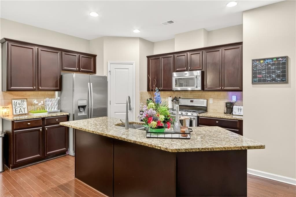 4 bedroom, 4 bathroom, 3,024 sq ft single family residence for sale at 6005 Overleaf Terrace, Cumming, GA 30040 — photo 9