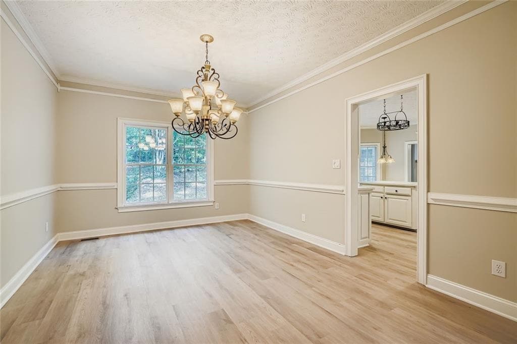 4 bedroom, 3 bathroom, 2,824 sq ft single family residence for sale at 100 Hamilton Glen Court, Fayetteville, GA 30215 — photo 6