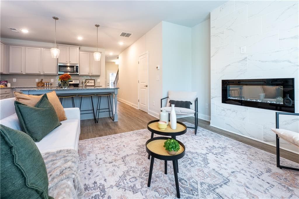 3 bedroom, 3 bathroom, 1,294 sq ft townhouse for sale at 121 Greenview Lot 1304 Court, Homer, GA 30547 — photo 9