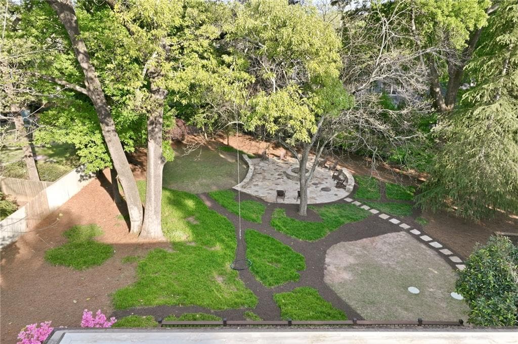 5 bedroom, 5 bathroom, 6,441 sq ft single family residence under contract at 798 Cherokee Road, Gainesville, GA 30501 — photo 8