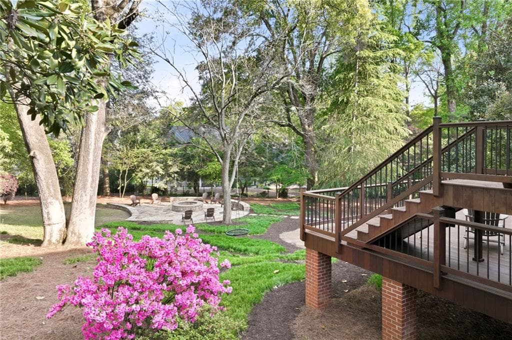5 bedroom, 5 bathroom, 6,441 sq ft single family residence under contract at 798 Cherokee Road, Gainesville, GA 30501 — photo 9