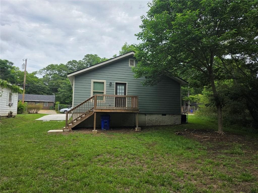 3 bedroom, 2 bathroom, 1,316 sq ft single family residence for sale at 722 Lacy Street, Monroe, GA 30655 — photo 3