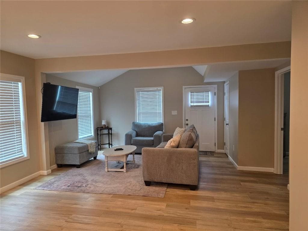 3 bedroom, 2 bathroom, 1,316 sq ft single family residence for sale at 722 Lacy Street, Monroe, GA 30655 — photo 4